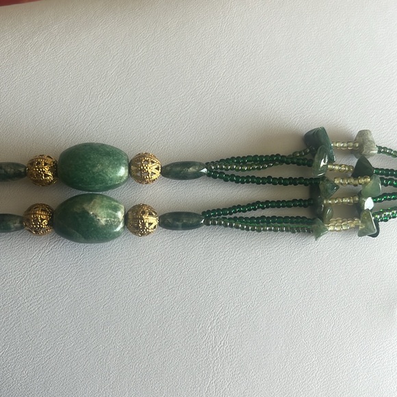 Aventurine Stone Necklace With Seed Beads, EUC - Picture 8 of 8